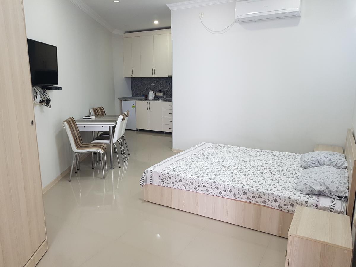 Apartment In Front Of Mcdonald'S Батуми Екстериор снимка