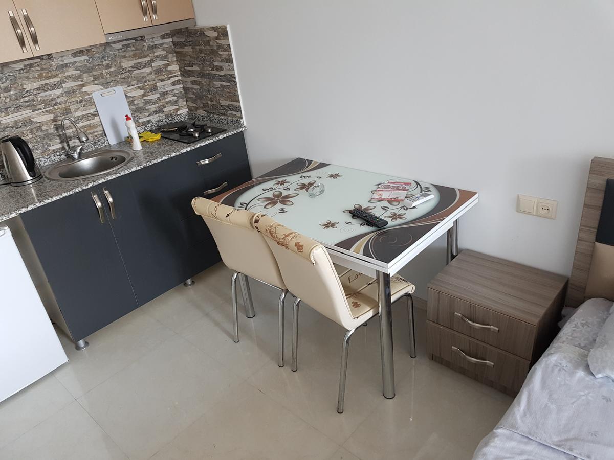 Apartment In Front Of Mcdonald'S Батуми Екстериор снимка