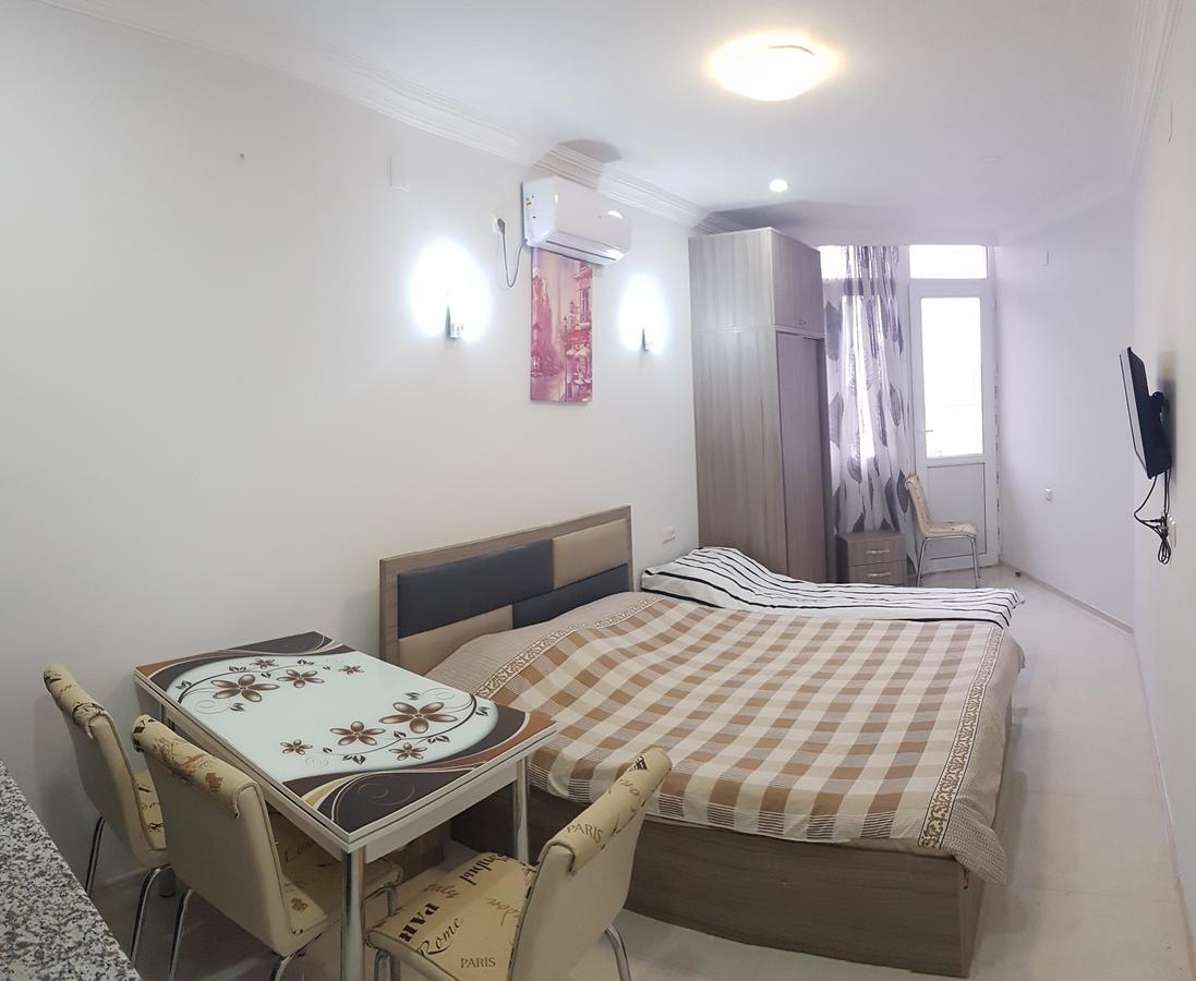Apartment In Front Of Mcdonald'S Батуми Екстериор снимка