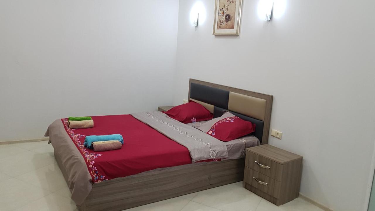 Apartment In Front Of Mcdonald'S Батуми Екстериор снимка